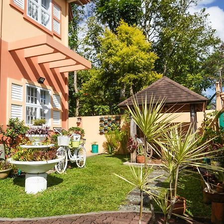 Charming Tagaytay Vacation Home Tagaytay City Esterno foto