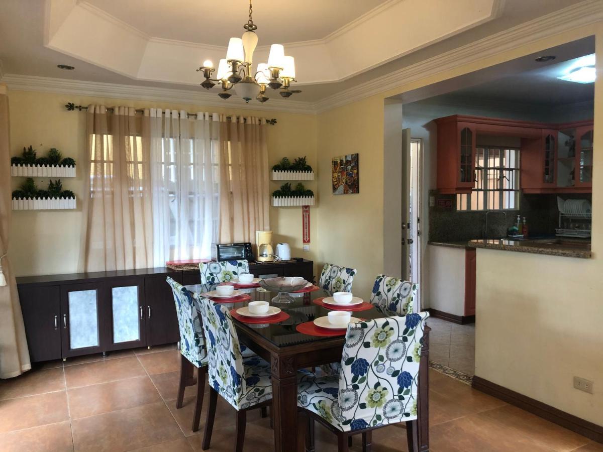 Charming Tagaytay Vacation Home Tagaytay City Esterno foto