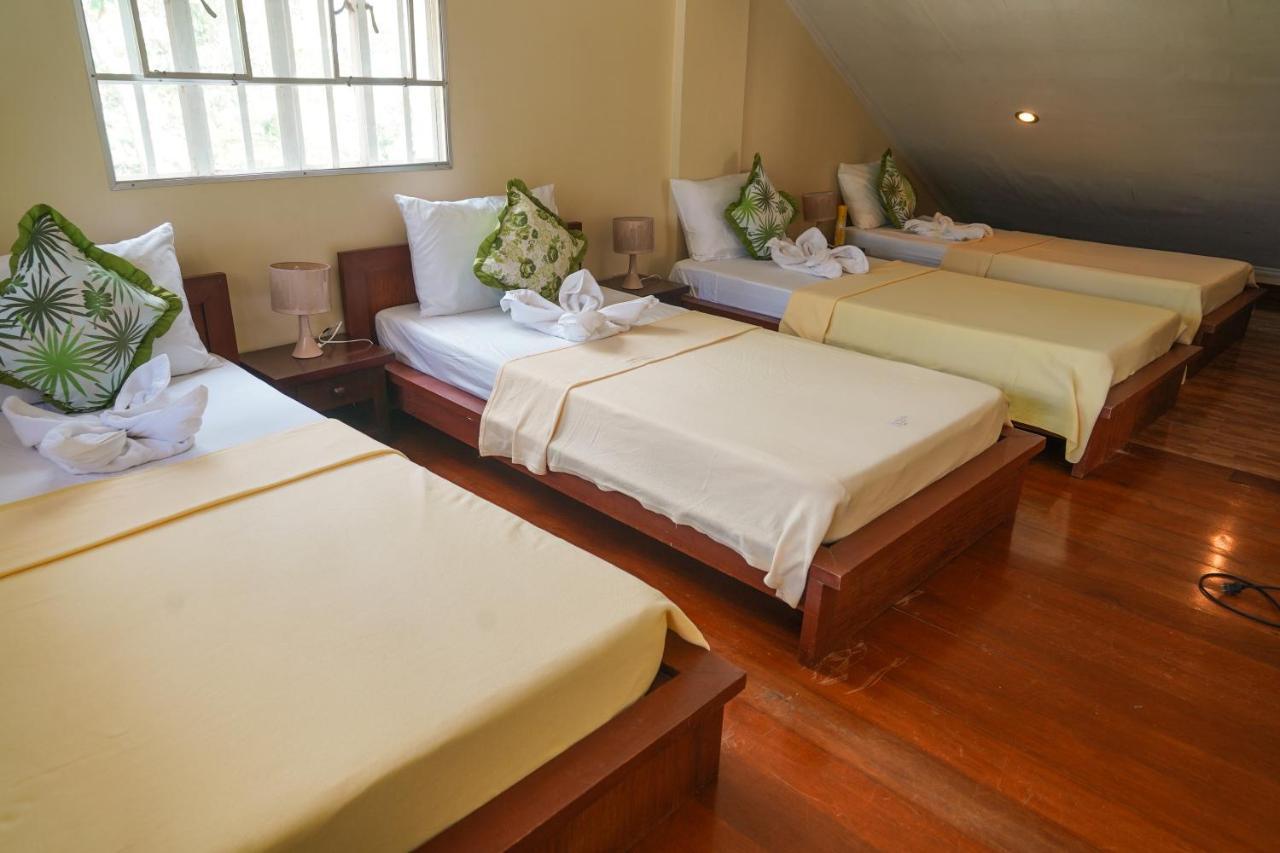 Charming Tagaytay Vacation Home Tagaytay City Esterno foto