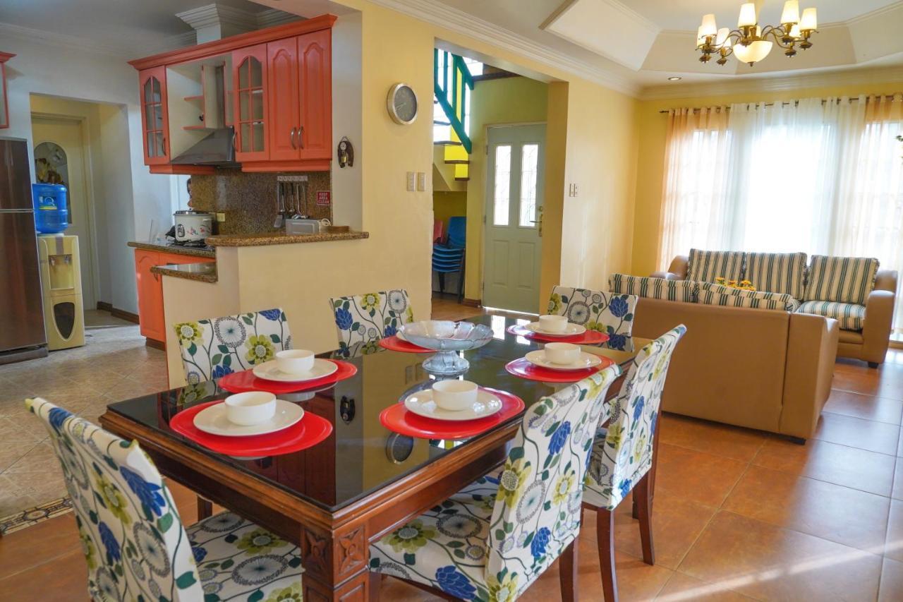 Charming Tagaytay Vacation Home Tagaytay City Esterno foto