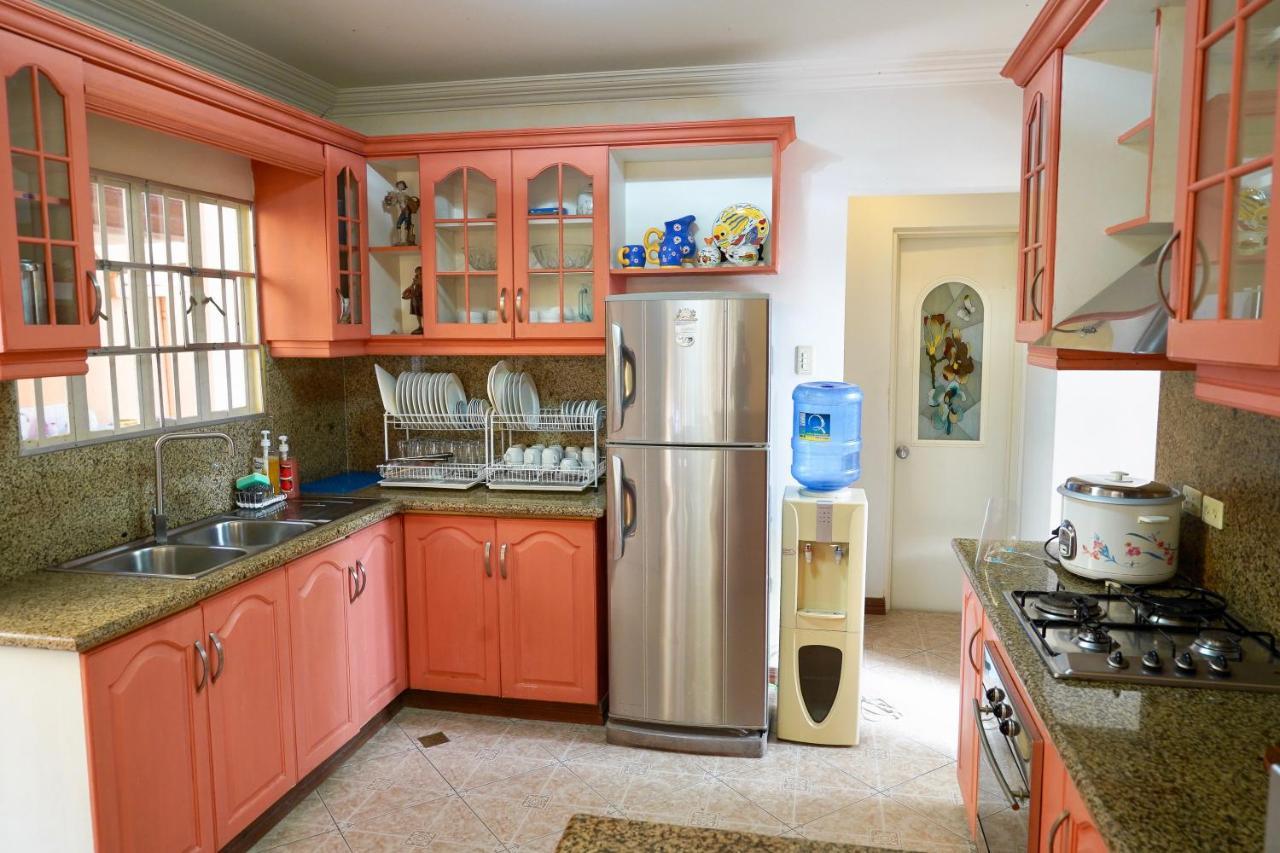 Charming Tagaytay Vacation Home Tagaytay City Esterno foto