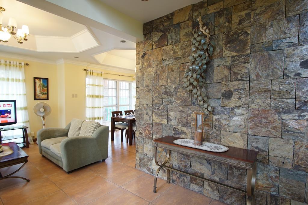 Charming Tagaytay Vacation Home Tagaytay City Esterno foto