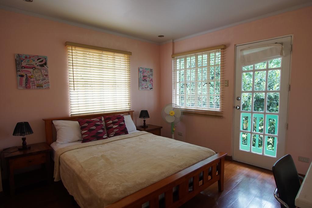 Charming Tagaytay Vacation Home Tagaytay City Esterno foto