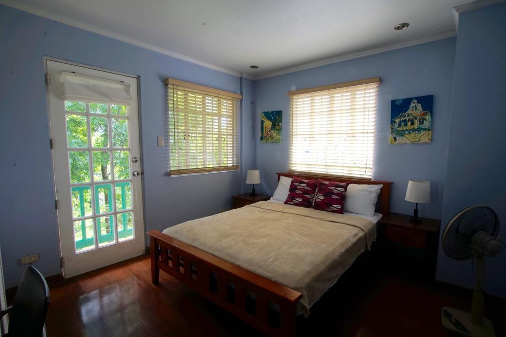 Charming Tagaytay Vacation Home Tagaytay City Esterno foto
