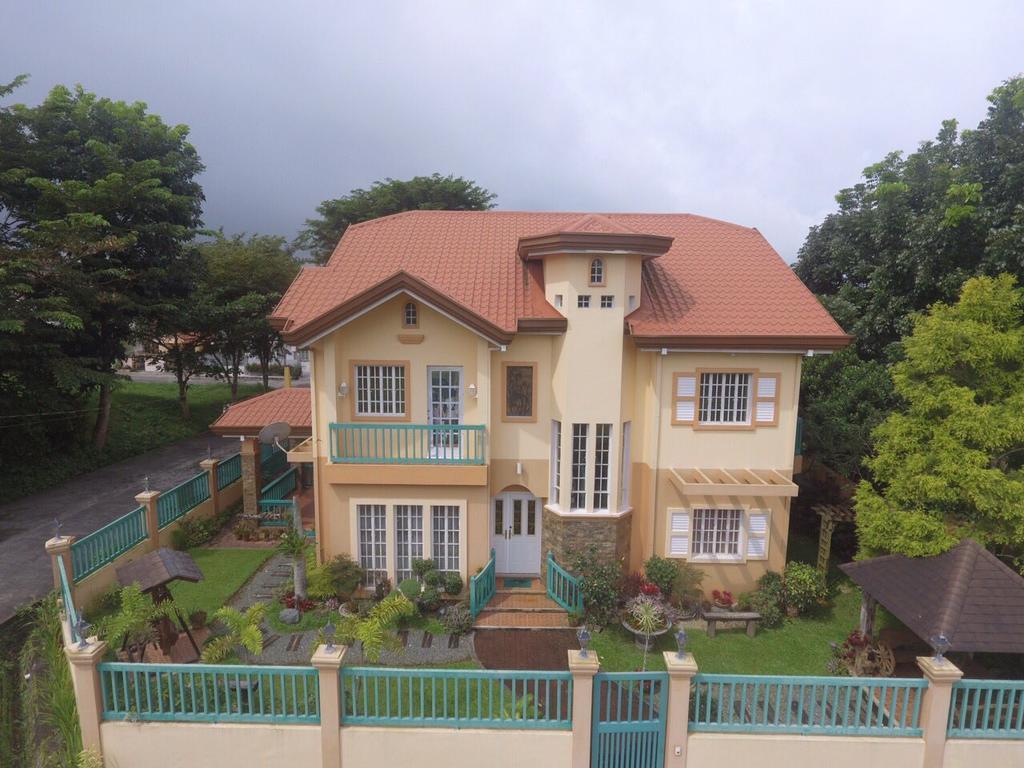 Charming Tagaytay Vacation Home Tagaytay City Esterno foto