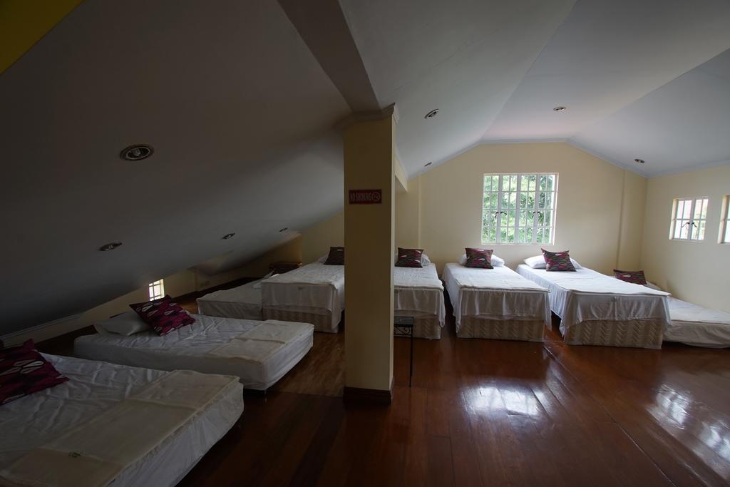 Charming Tagaytay Vacation Home Tagaytay City Esterno foto