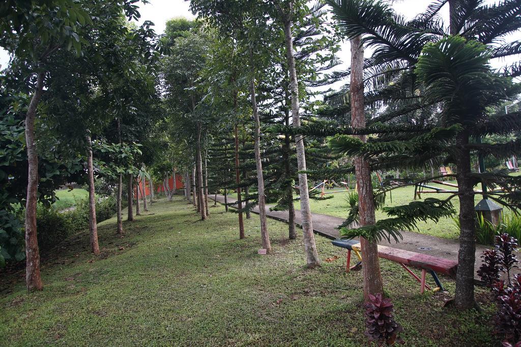 Charming Tagaytay Vacation Home Tagaytay City Esterno foto